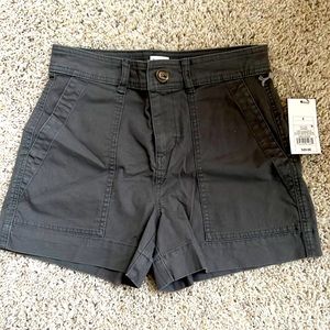 BNWT A New Day high waist cargo shorts, size 2